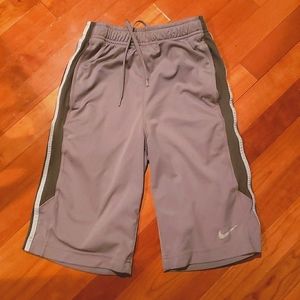 gray nike basketball shorts